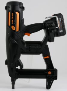 TJEP Baterijski PROFI+ pištolj za zakivanje čavala CP-40A 18V Li-Ion, 4.0 Ah